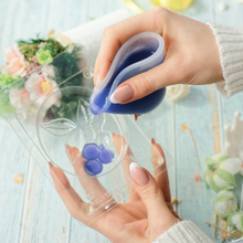 Load image into Gallery viewer, SILICONE MEASURING CUP - Shapem