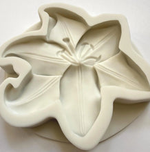 Load image into Gallery viewer, LILY FLOWER MOLD