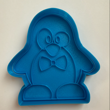 Load image into Gallery viewer, PENGUIN COOKIE CUTTER