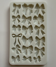 Load image into Gallery viewer, MINI BOW VARIETY MOLD