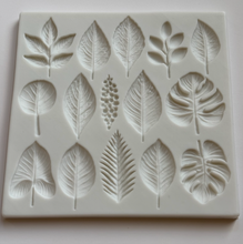 Load image into Gallery viewer, LARGE LEAVES MOLD #3