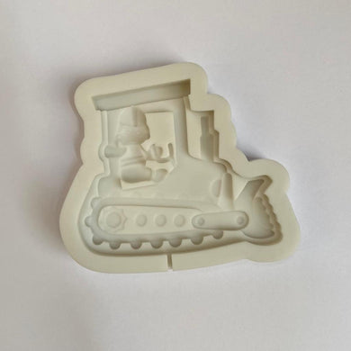 TRACTOR MOLD