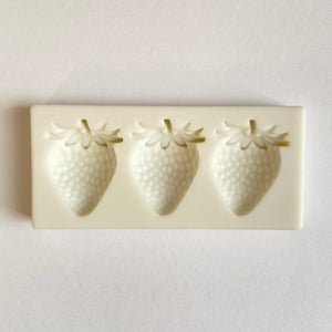 STRAWBERRY MOLD