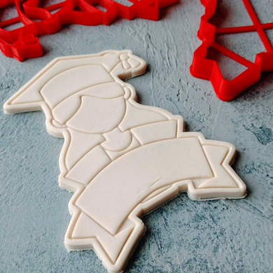 GRADUATE COOKIE CUTTER