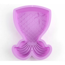 Load image into Gallery viewer, BREAKABLE MERMAID TAIL MOLD